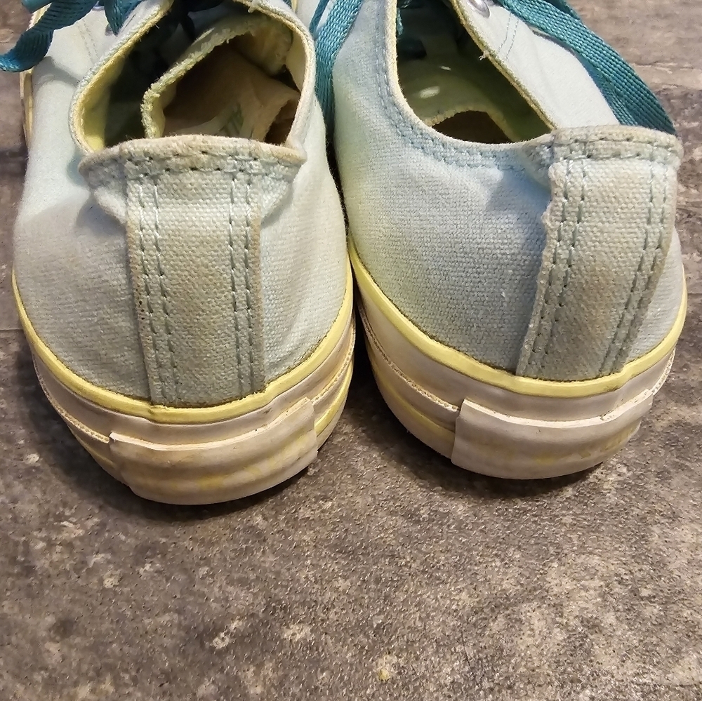 Converse - Picture 3 of 3